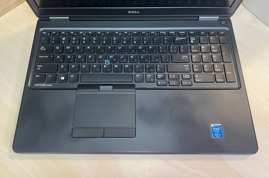 Ноутбук DELL E5550\Core i5-5300 (2,3GHz)\8Gb\SSD 120Gb\15,6" P59 фото