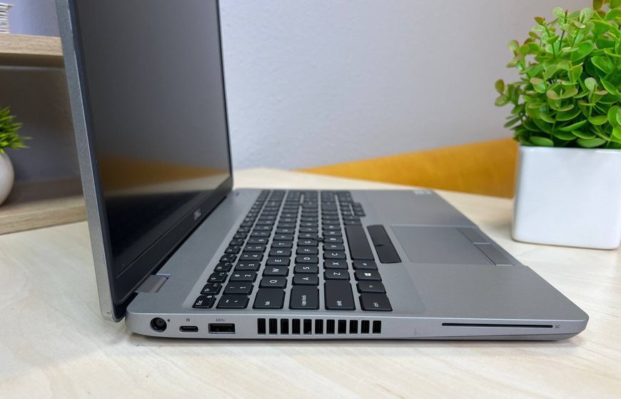 Ноутбук DELL 5510\Intel Core I5-10310U\ (1,7GHz)\16Gb\SSD128Gb\15" P55 фото