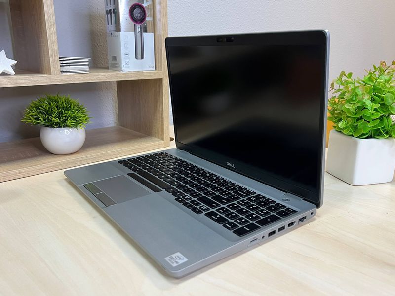 Ноутбук DELL 5510\Intel Core I7-10810U\ (1,7GHz)\16Gb\SSD 240Gb\15,6" P57 фото